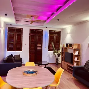 Appartement Loft T2 En Couleur En Plein Centre Martinique, Fort-de-France